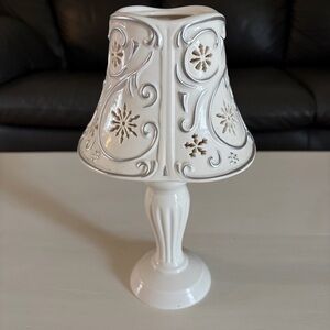 Yankee Candle Snowflakes & Silver Swirls Shade Topper and Base